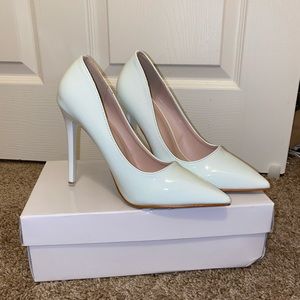 🤍 white heels 🤍